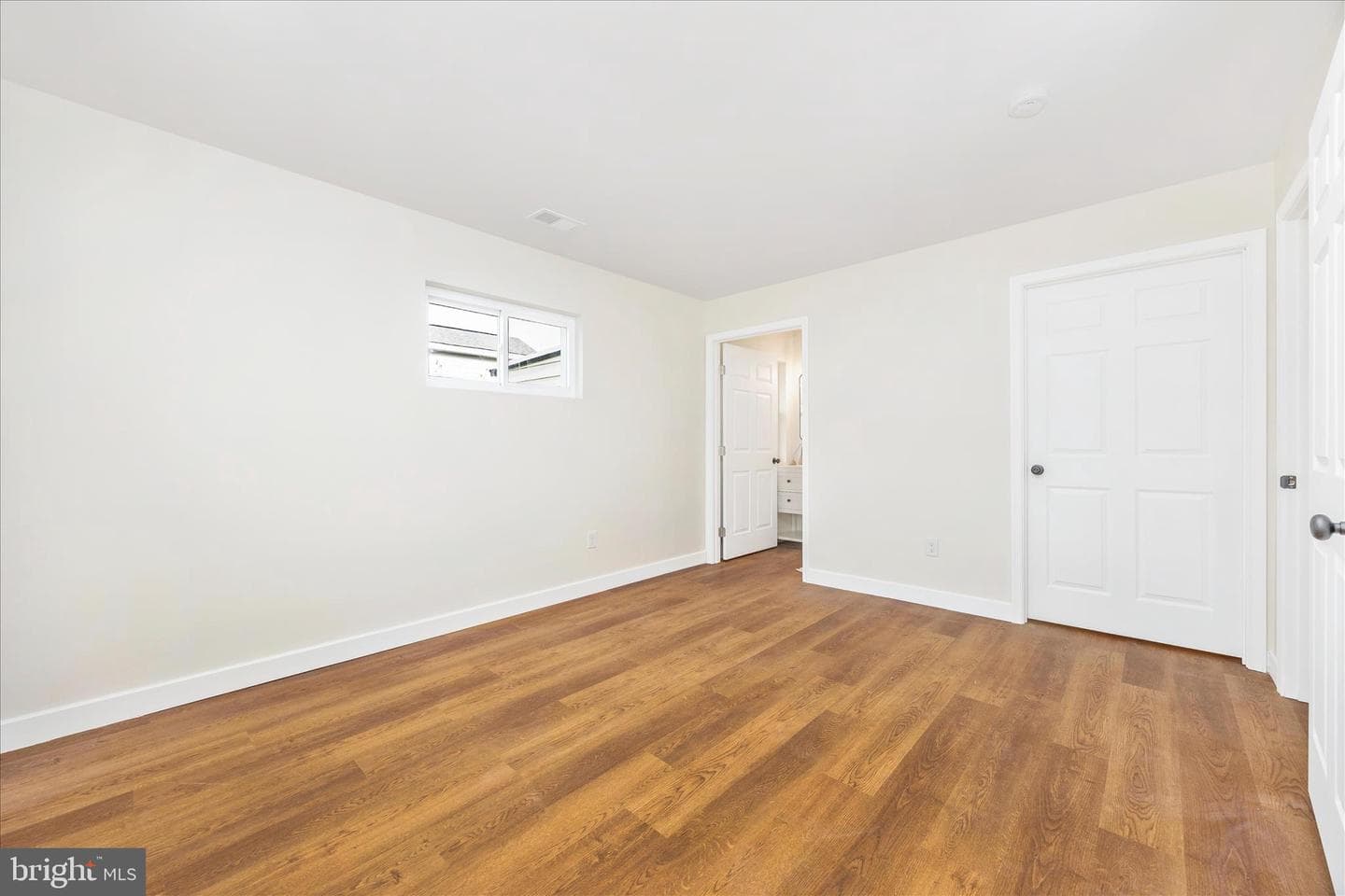 301 Redwood Avenue photo 30