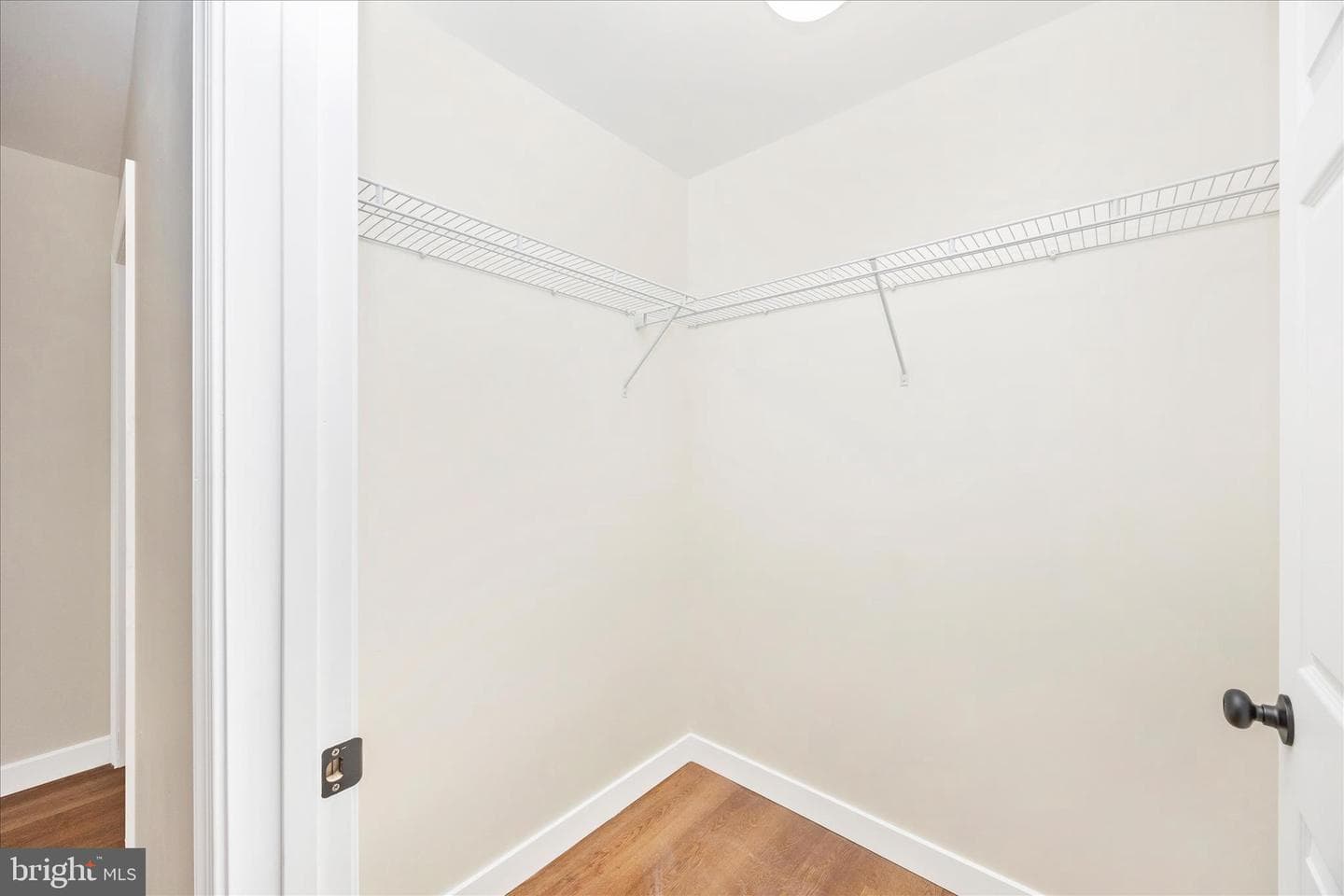301 Redwood Avenue photo 33