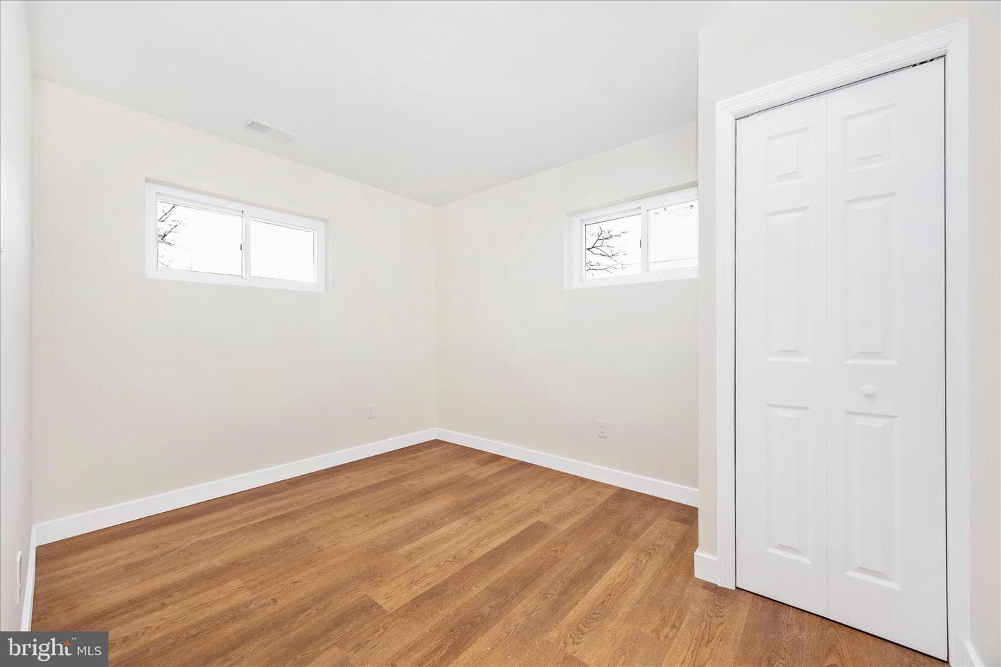 301 Redwood Avenue photo 34