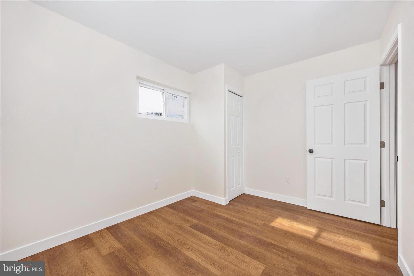 301 Redwood Avenue photo 35