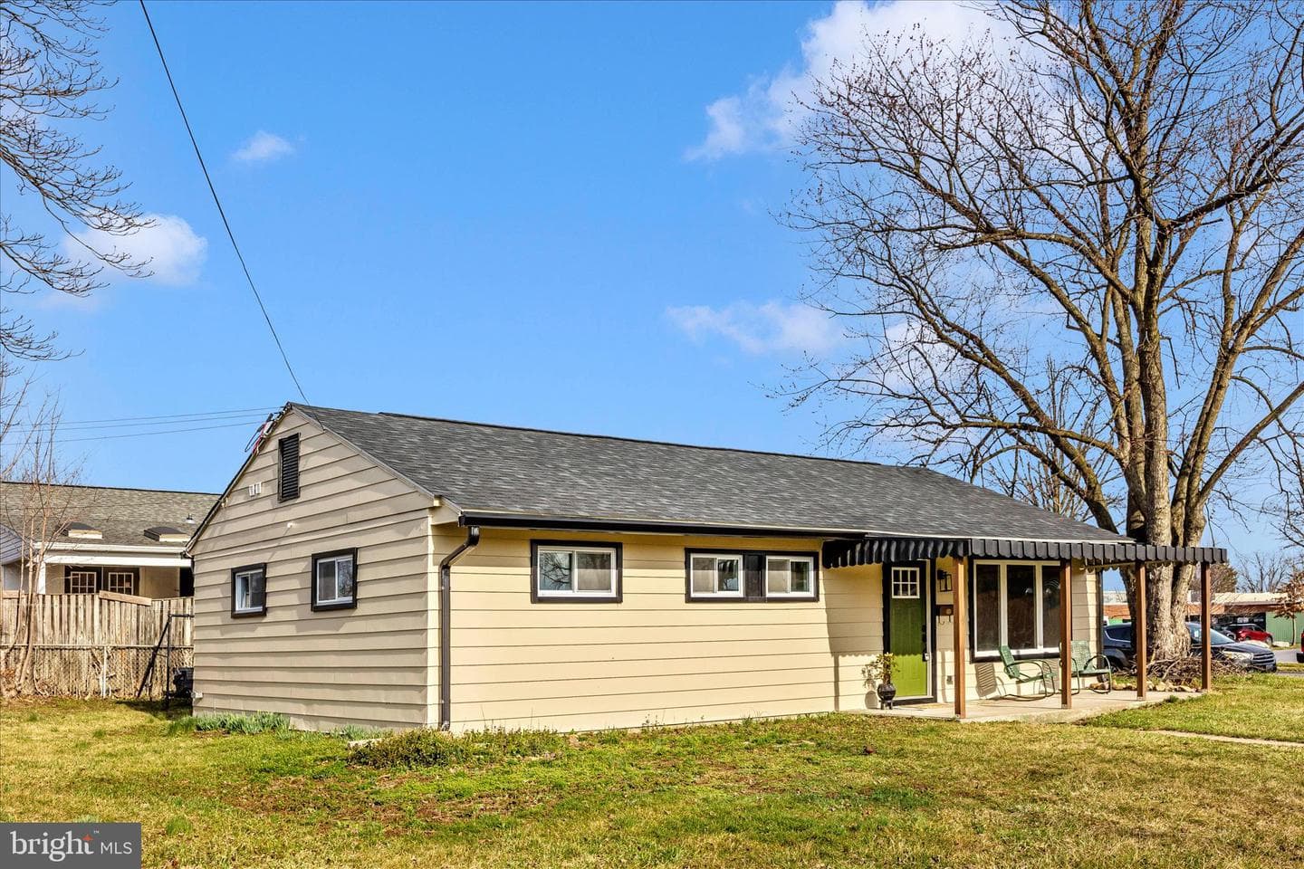 301 Redwood Avenue photo 4