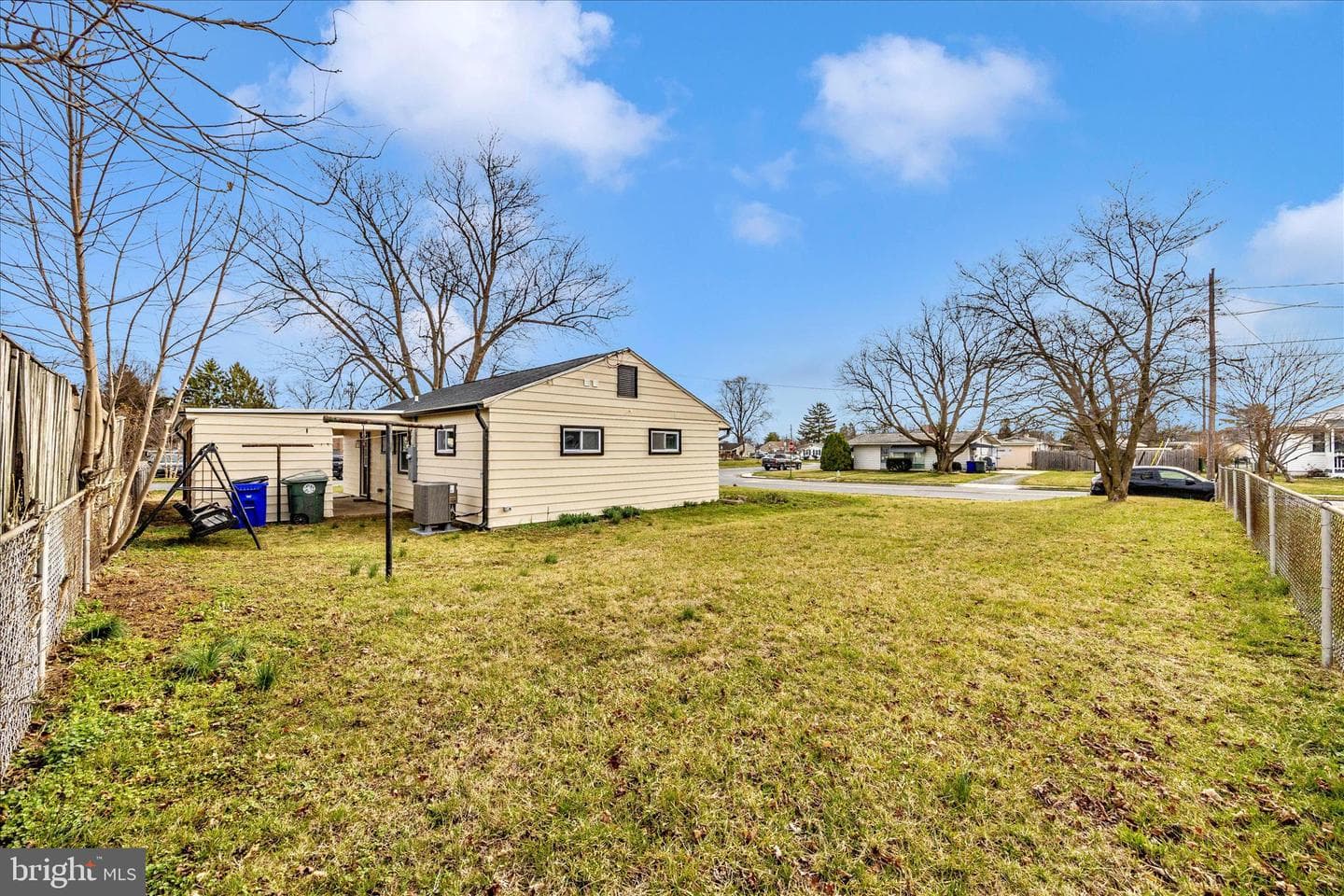 301 Redwood Avenue photo 48