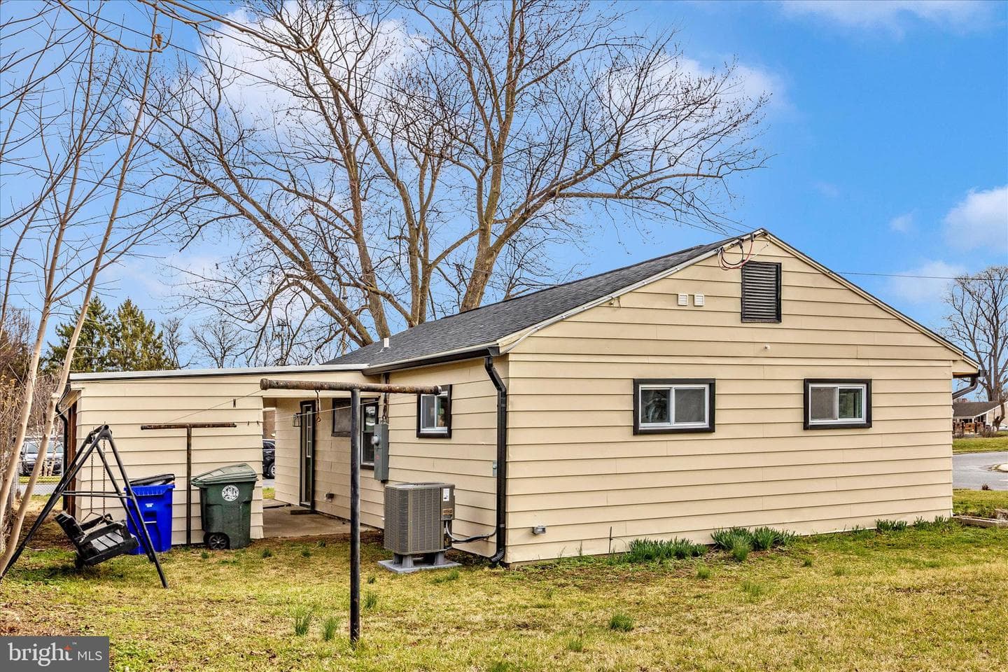 301 Redwood Avenue photo 49