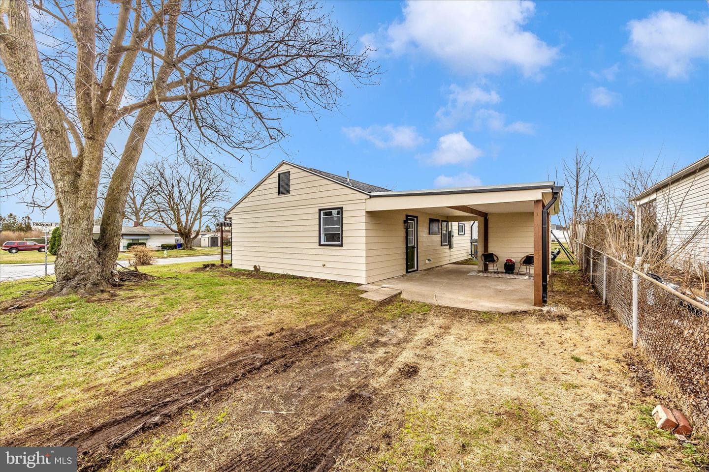 301 Redwood Avenue photo 51