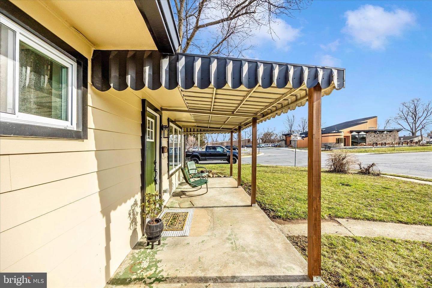 301 Redwood Avenue photo 6
