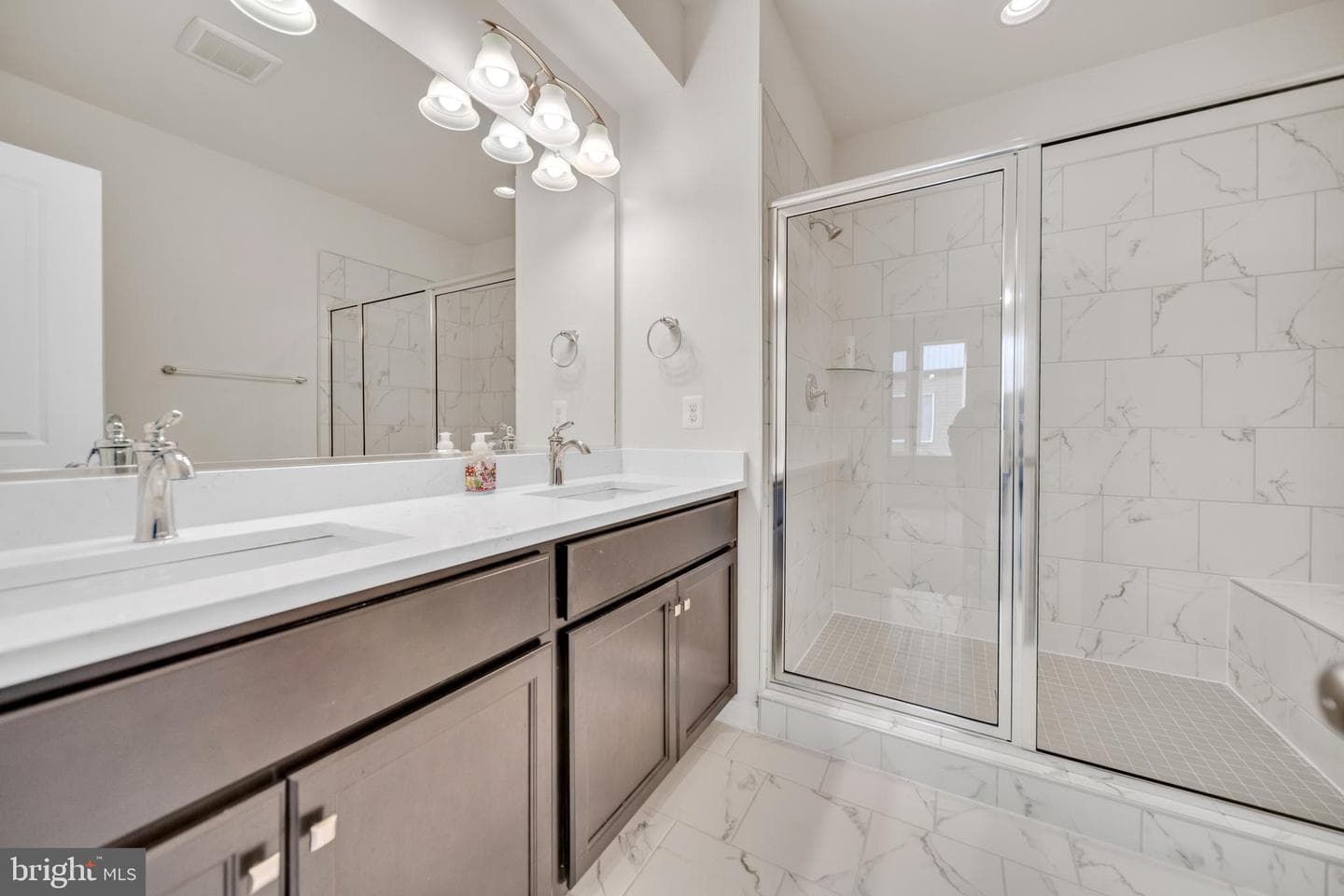 1402 Bexley Lane photo 24