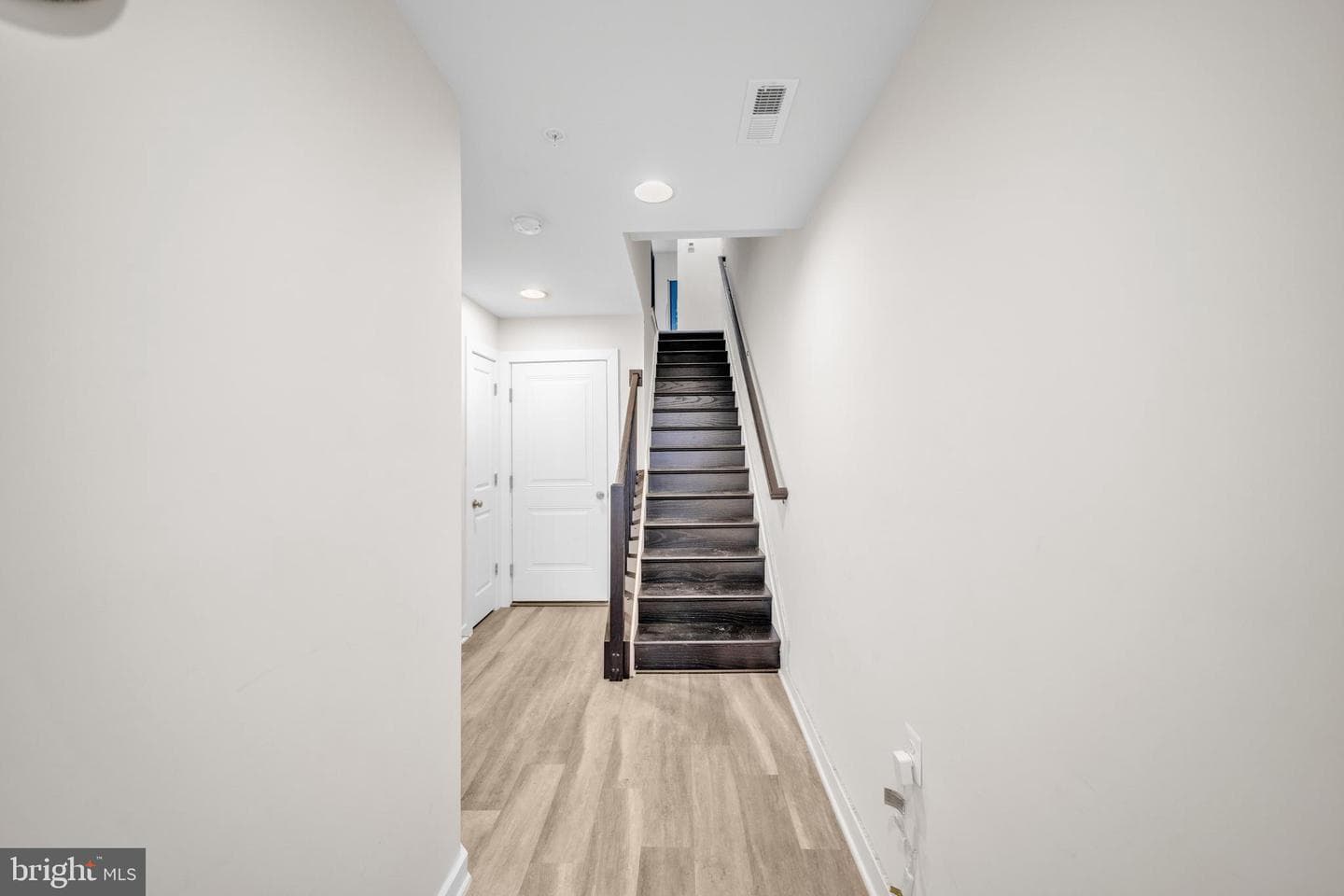 1402 Bexley Lane photo 4