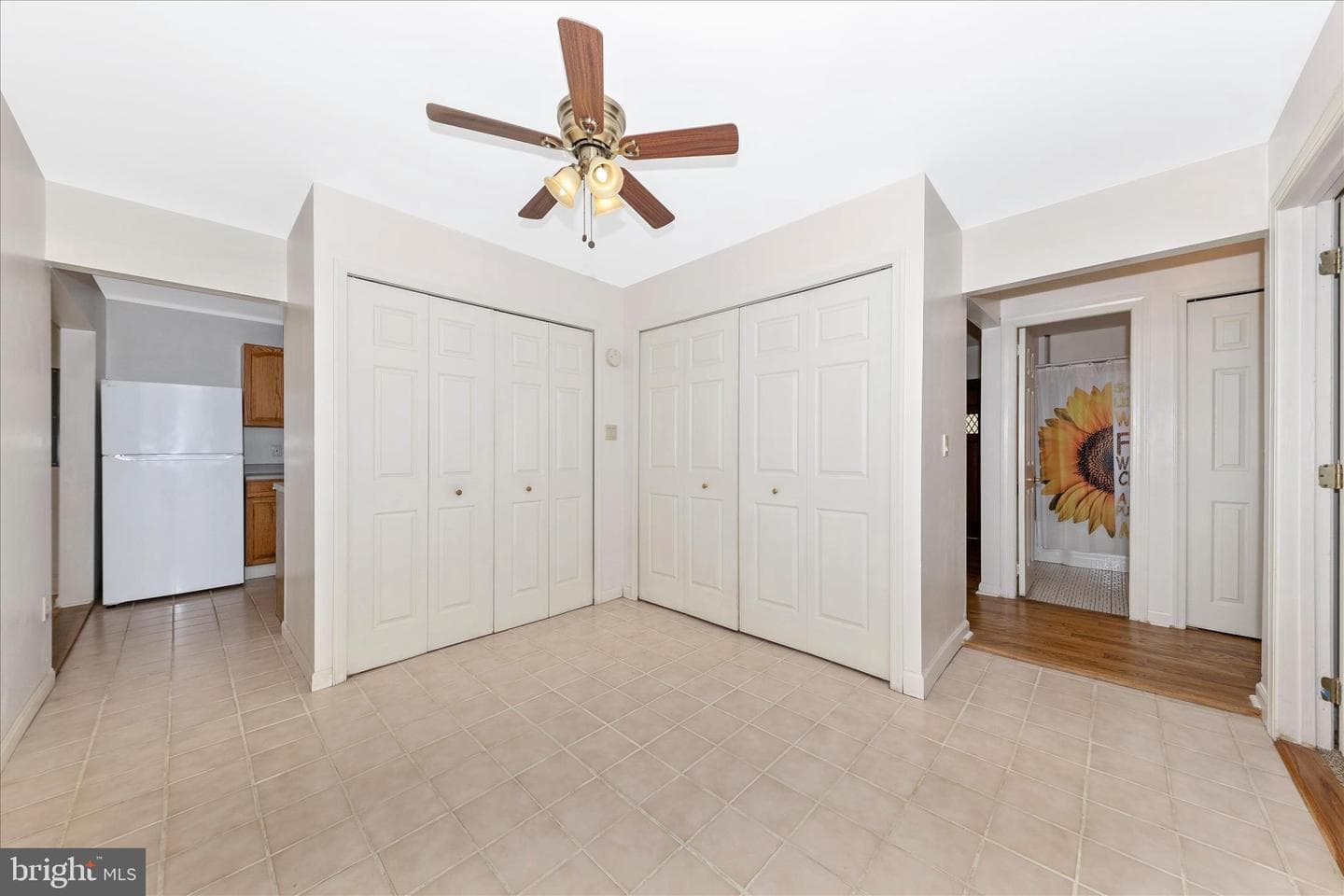 502 Military Road photo 16