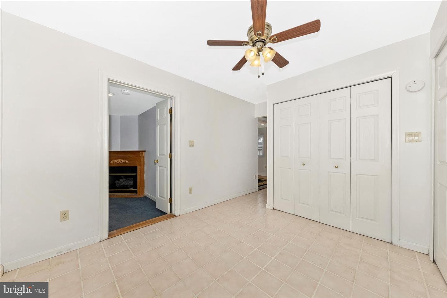 502 Military Road photo 17