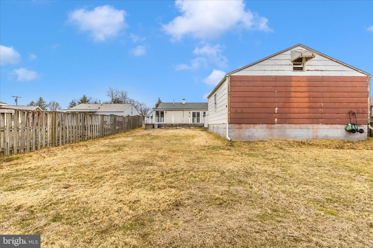 502 Military Road photo 23