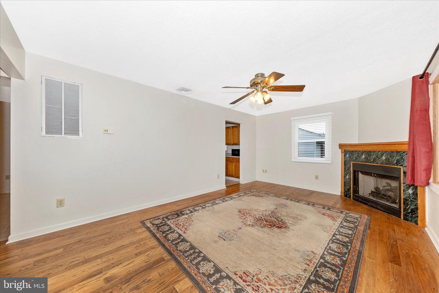502 Military Road photo 4