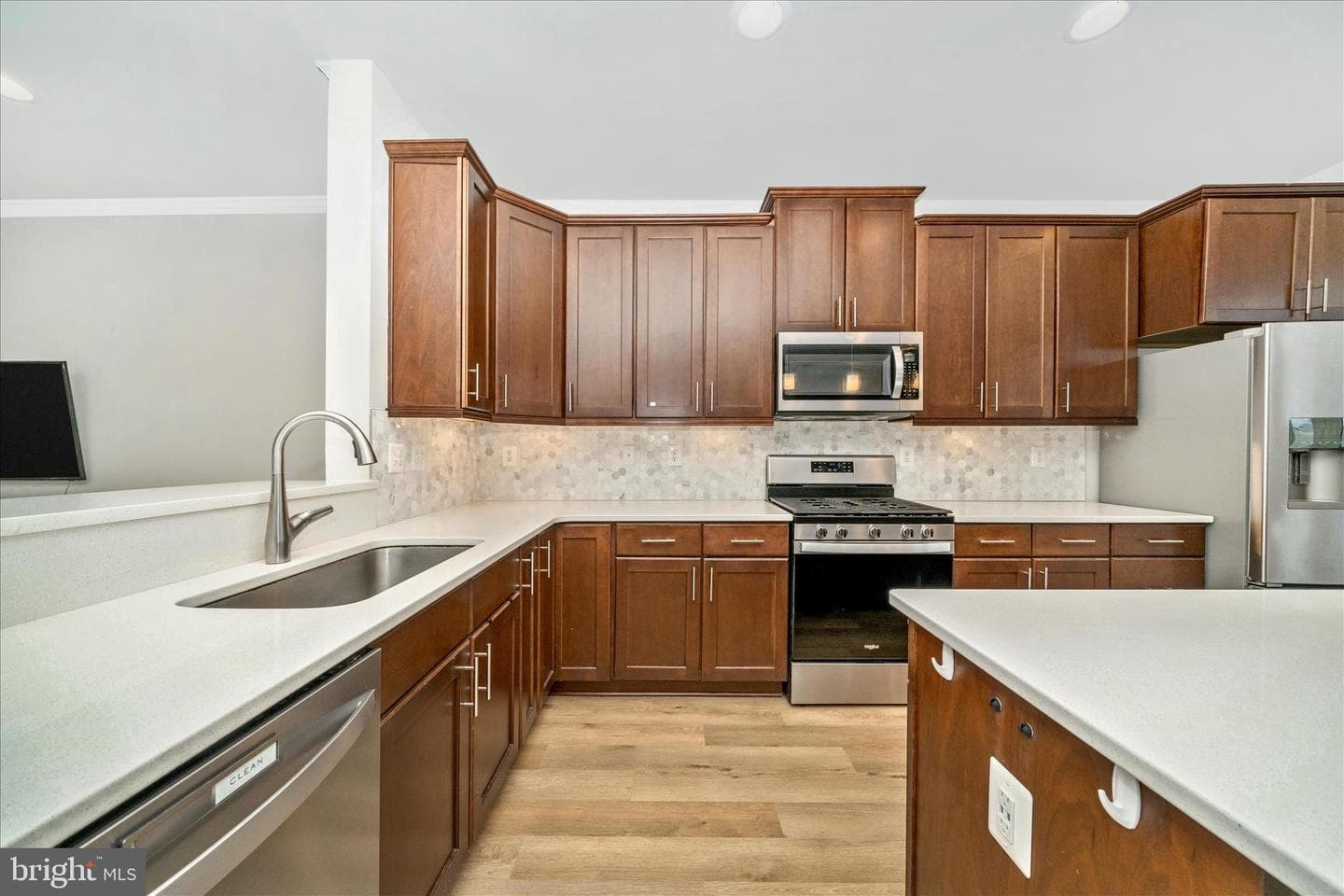 1835 Jameson Drive photo 15