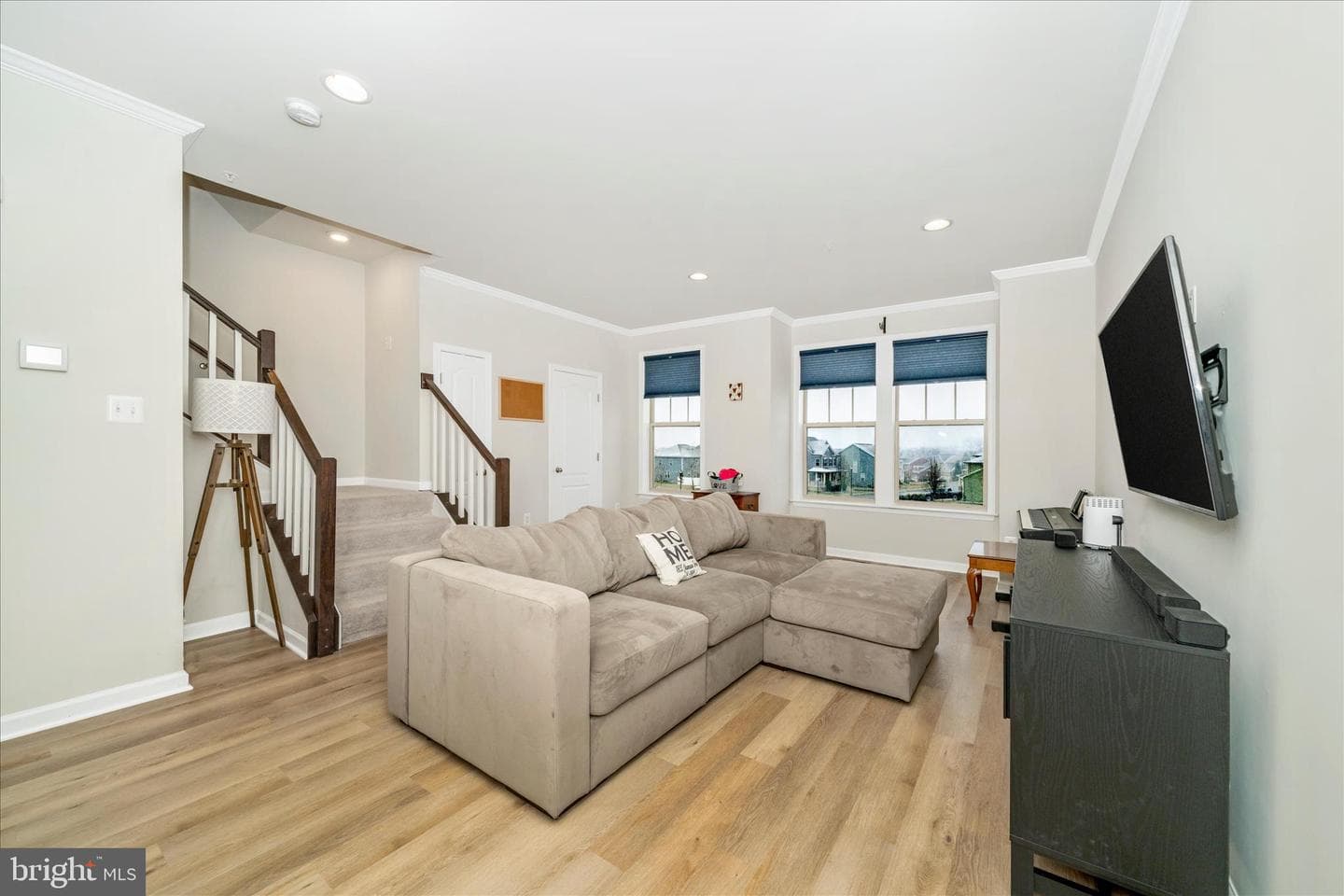 1835 Jameson Drive photo 8