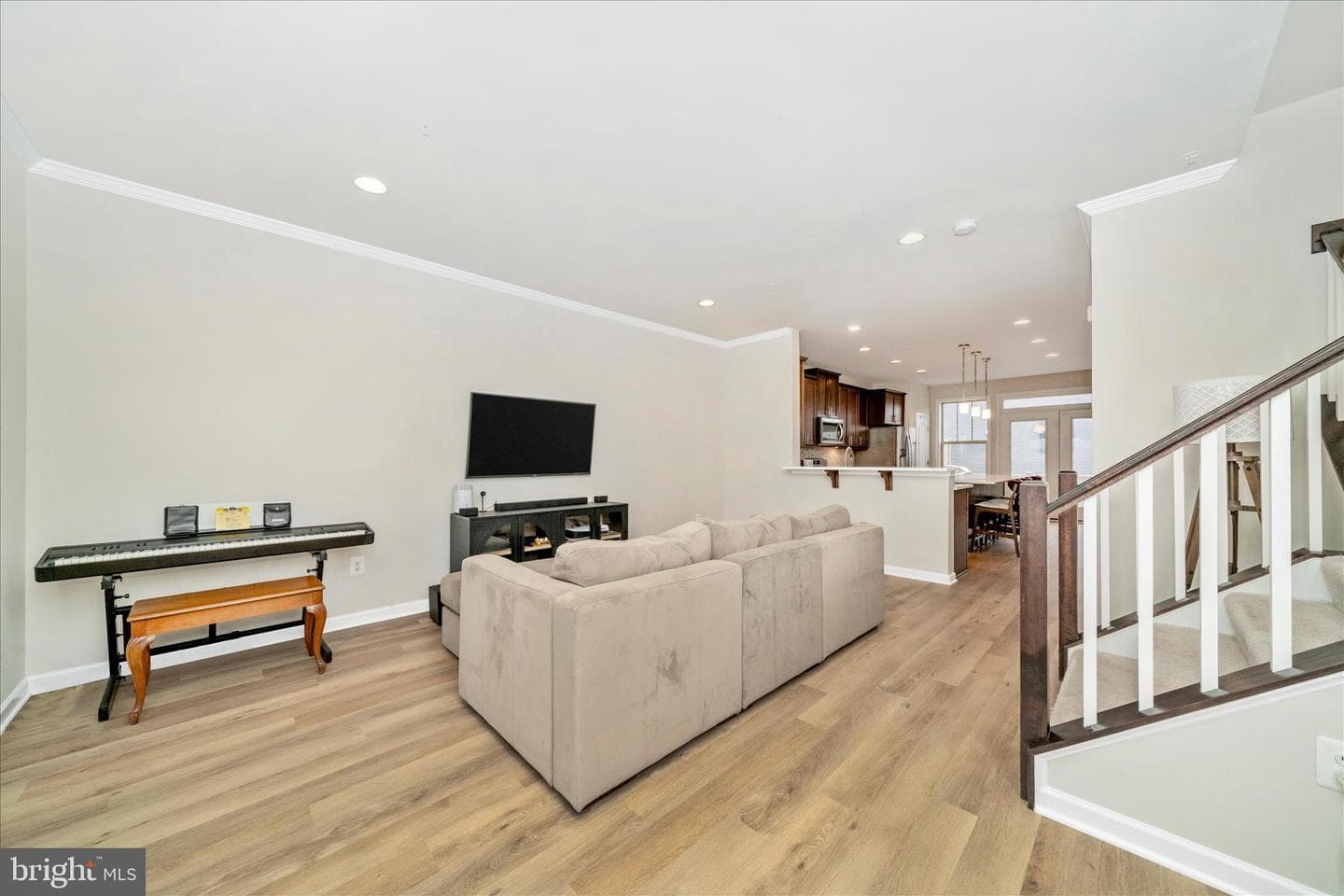 1835 Jameson Drive photo 9