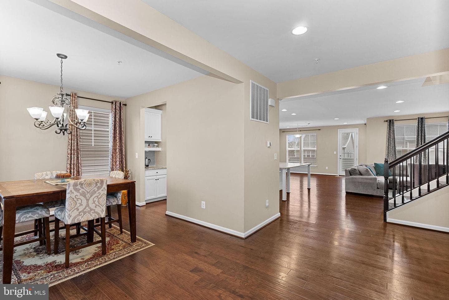 8422 Cliffview Lane photo 15
