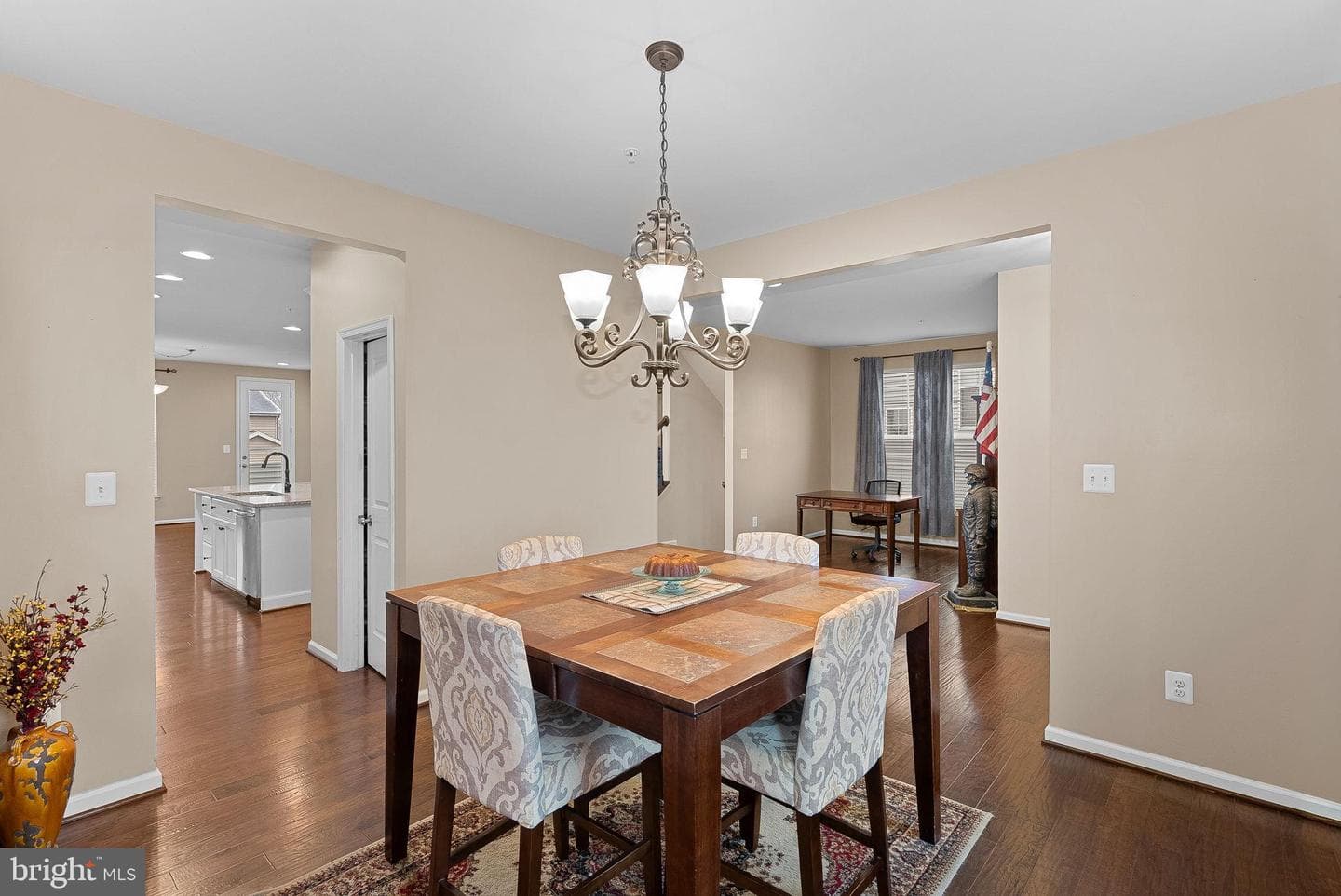 8422 Cliffview Lane photo 18