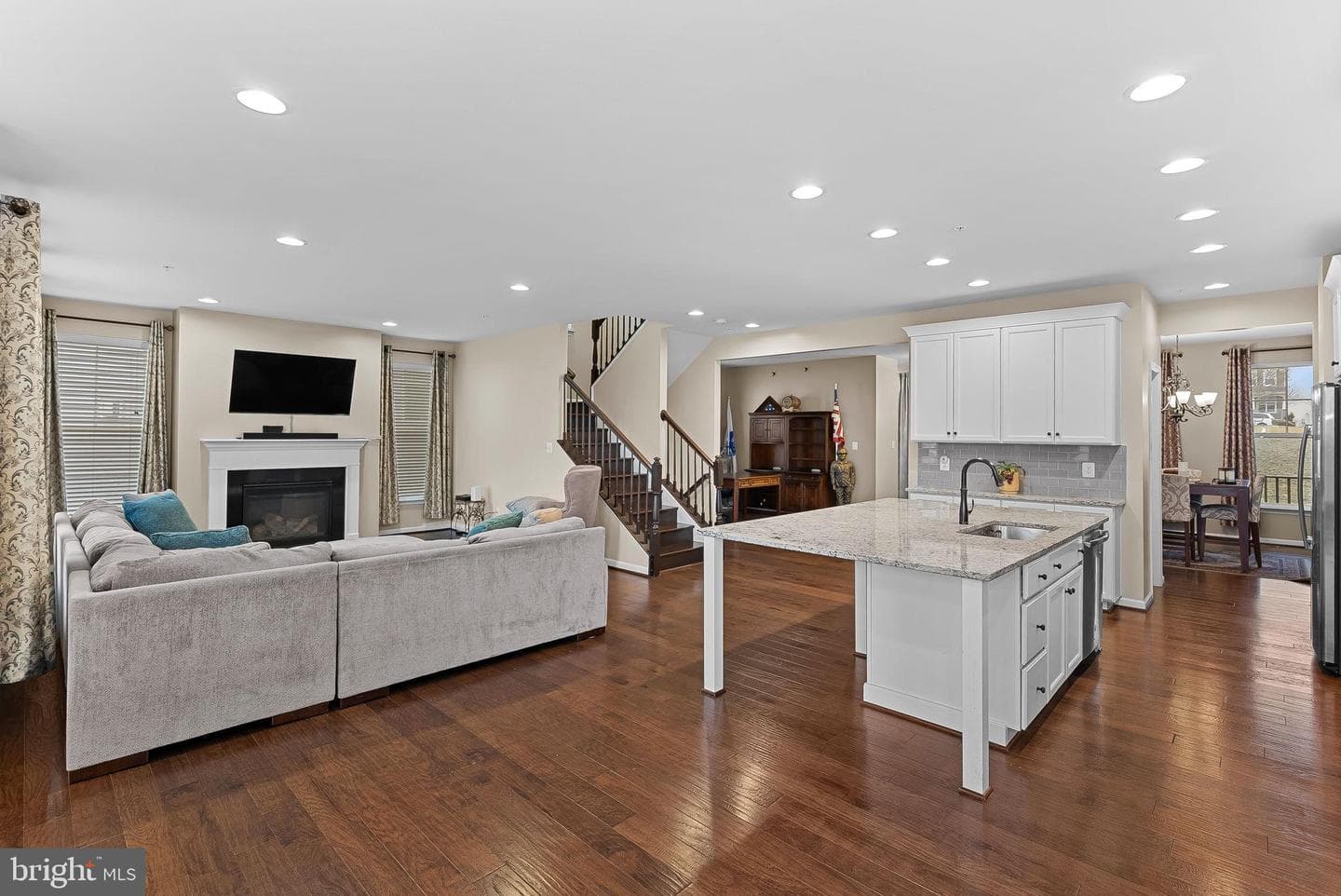 8422 Cliffview Lane photo 21