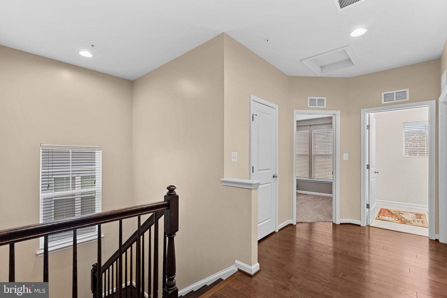 8422 Cliffview Lane photo 34
