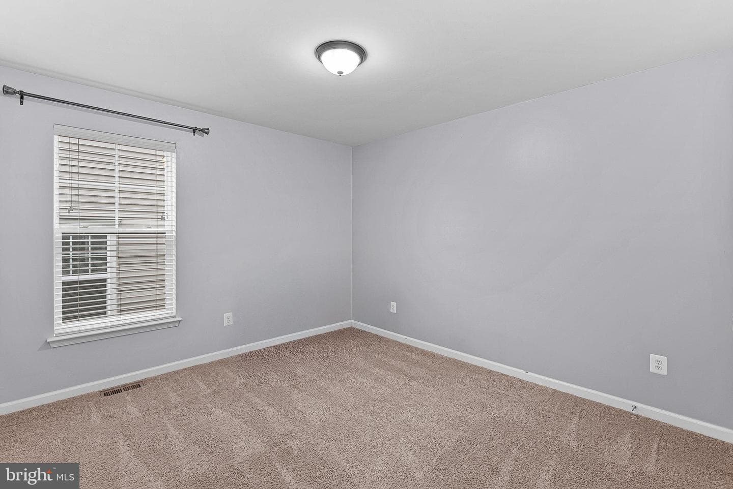 8422 Cliffview Lane photo 43