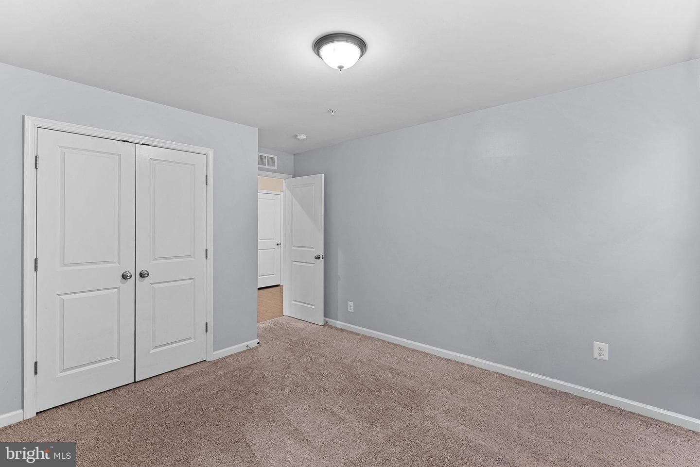 8422 Cliffview Lane photo 44