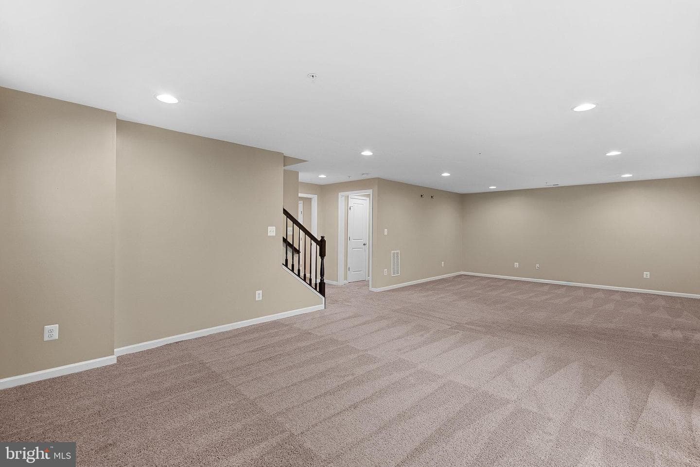 8422 Cliffview Lane photo 54