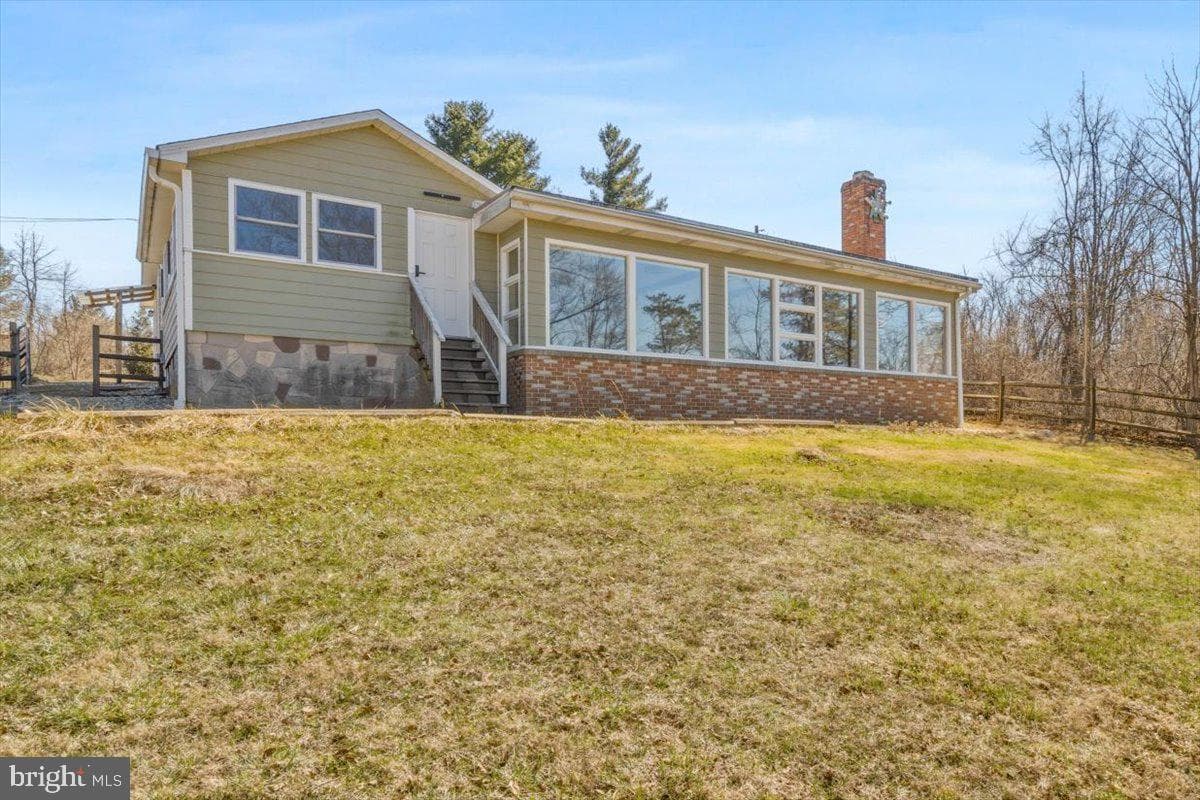 4835 Shookstown Road photo 1