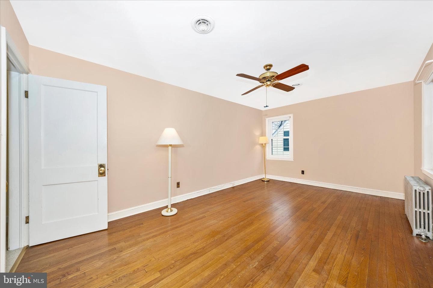 9 E 13th Street photo 25