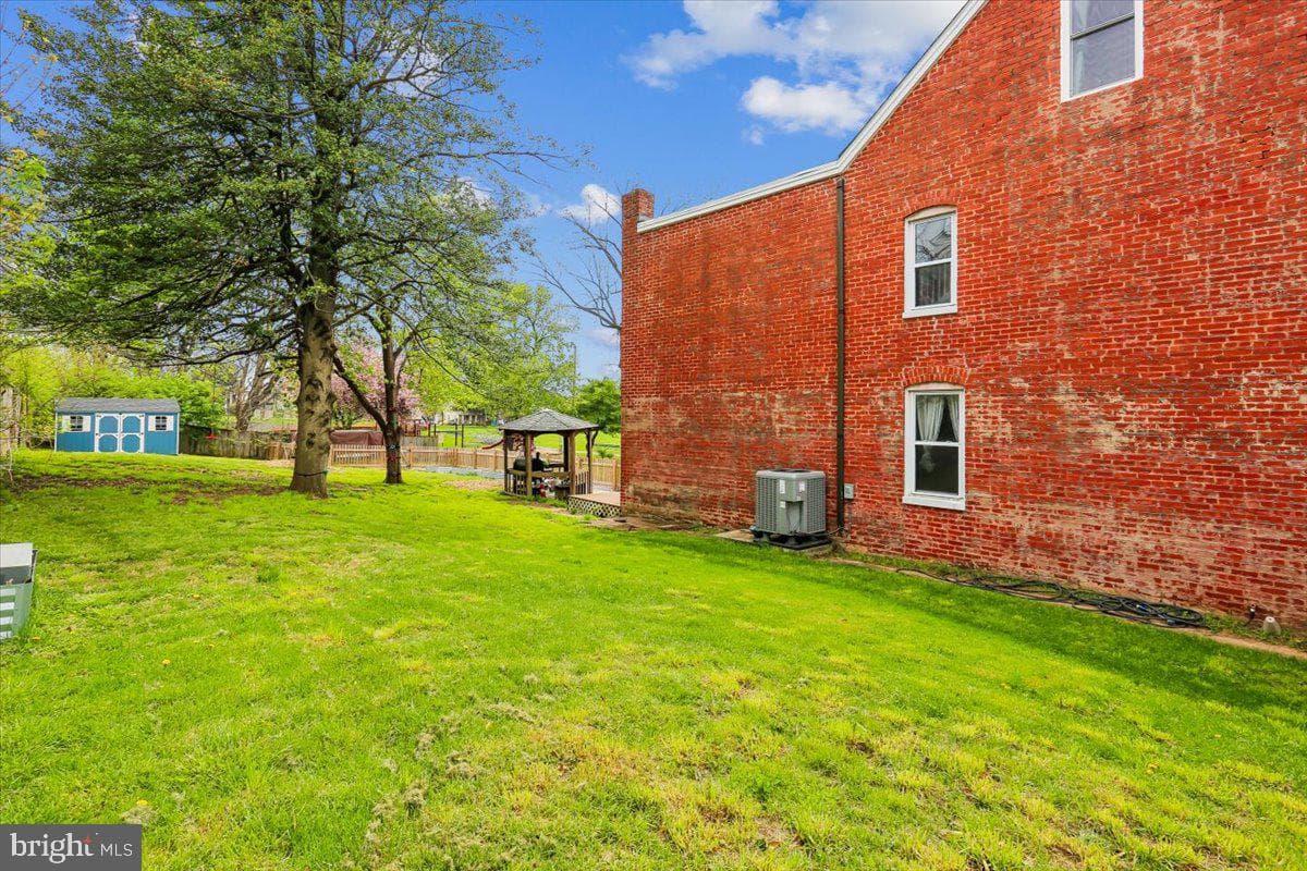 30 Hamilton Avenue photo 36