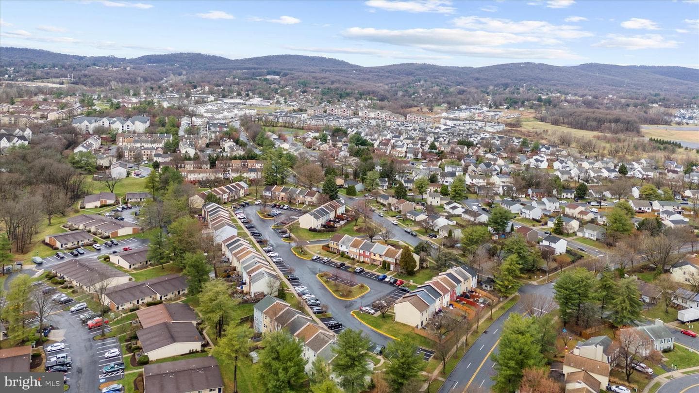 47 Vienna Court photo 43