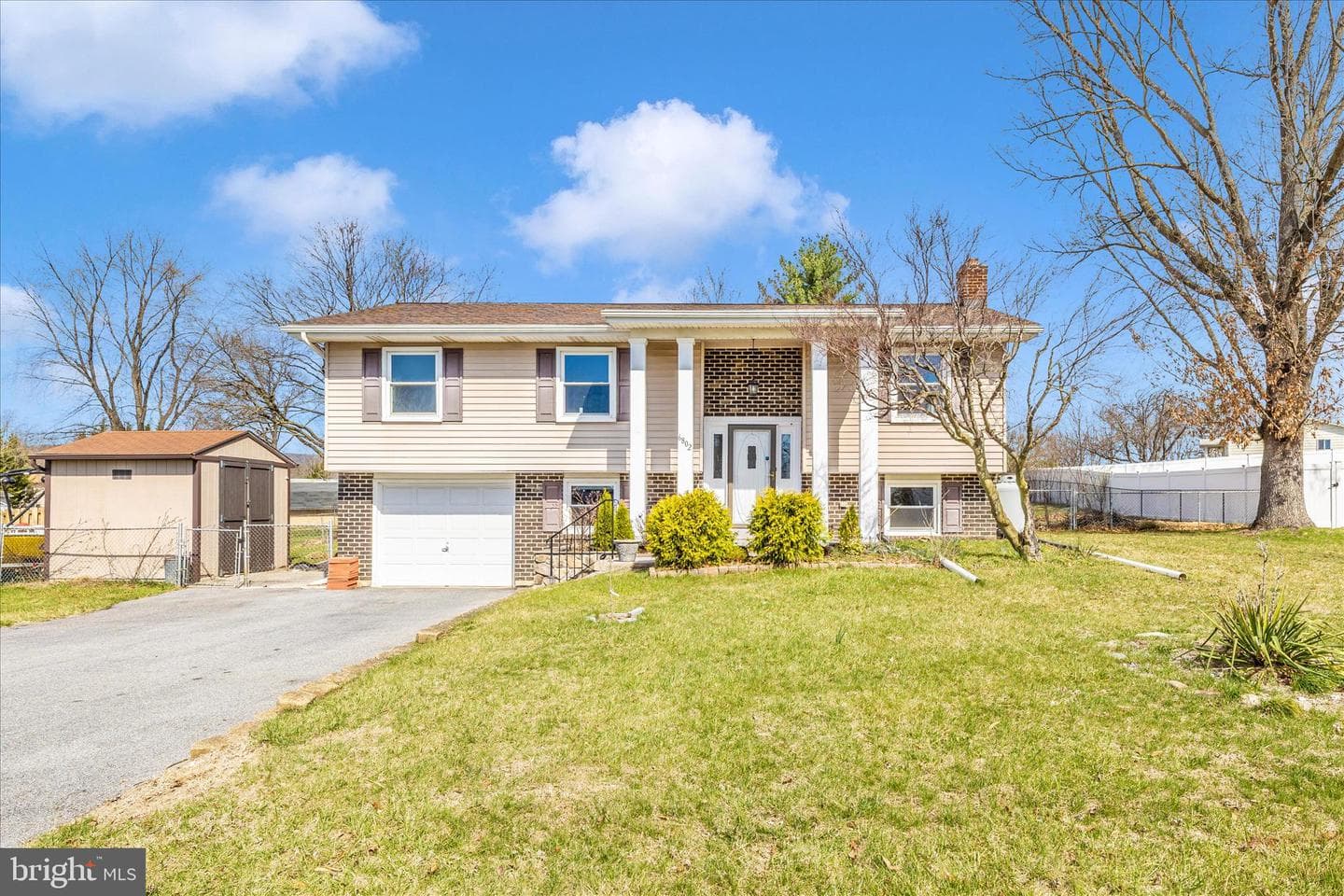 6802 Ruhland Drive photo 1