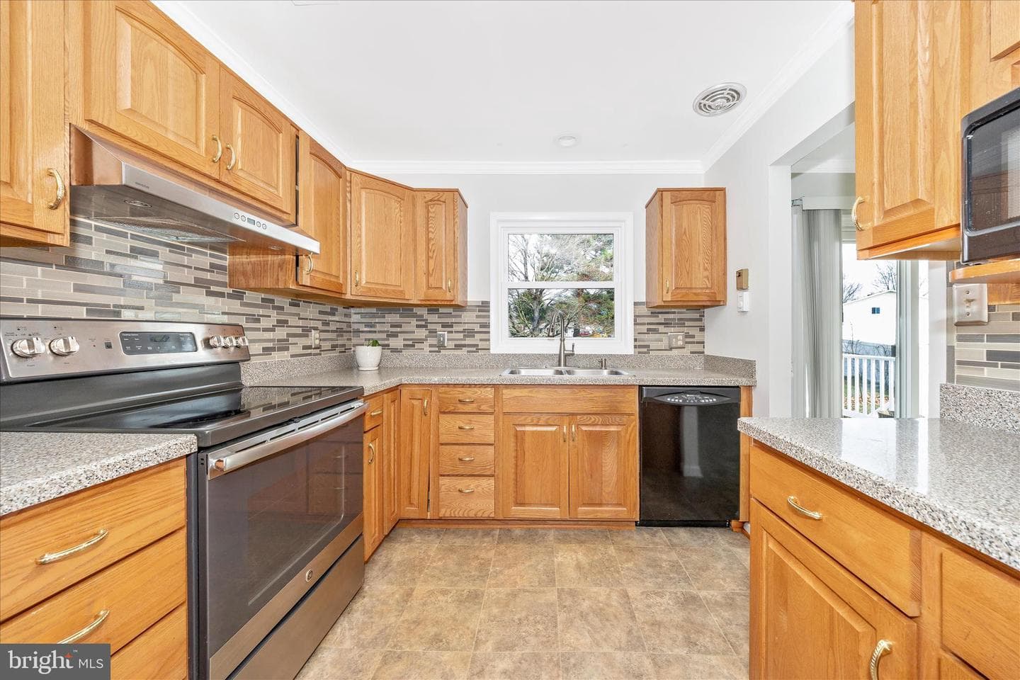 6802 Ruhland Drive photo 13