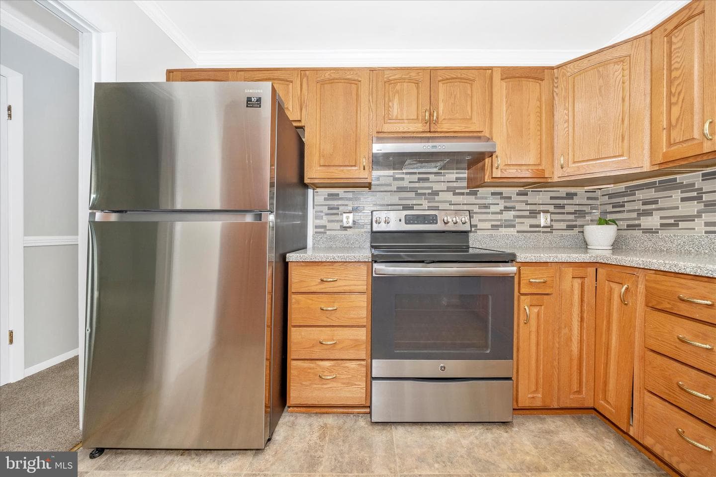 6802 Ruhland Drive photo 18