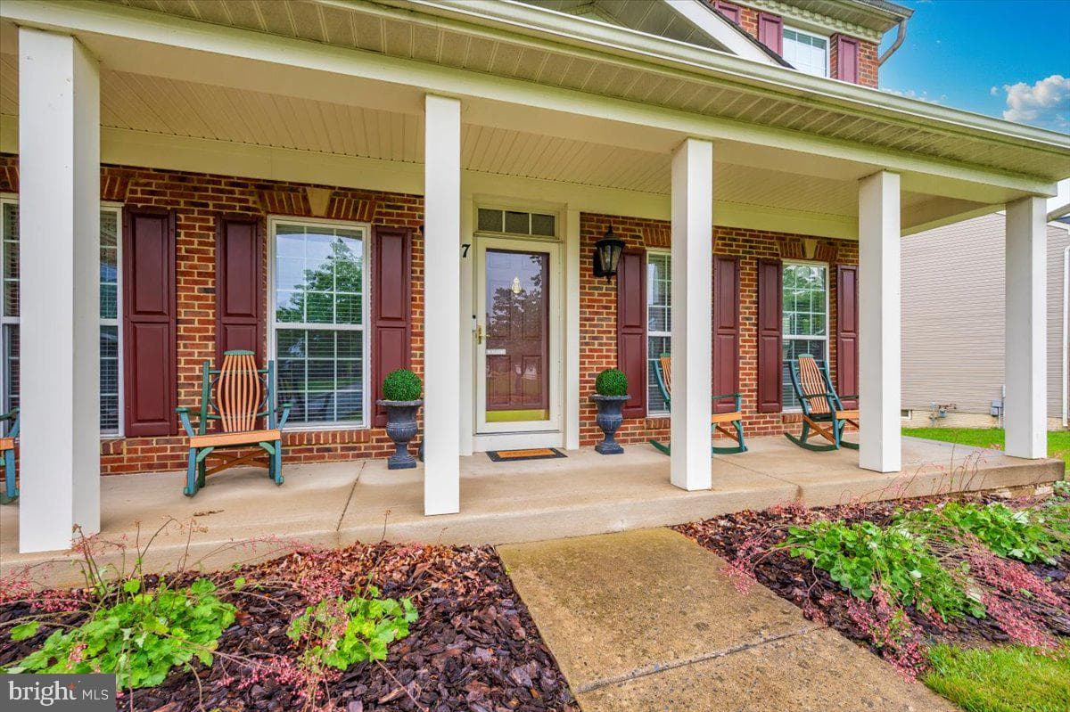 7 Afton Court photo 3