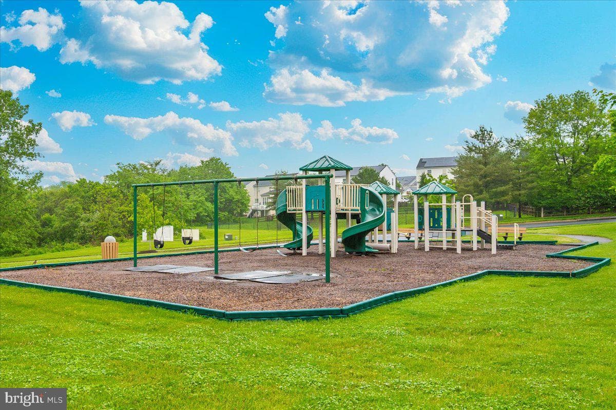 7 Afton Court photo 98
