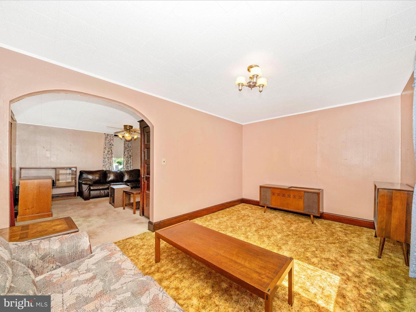 7 W B Street photo 15
