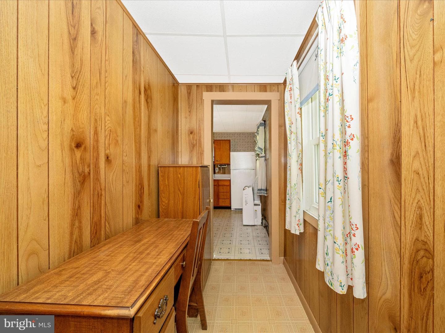 7 W B Street photo 28