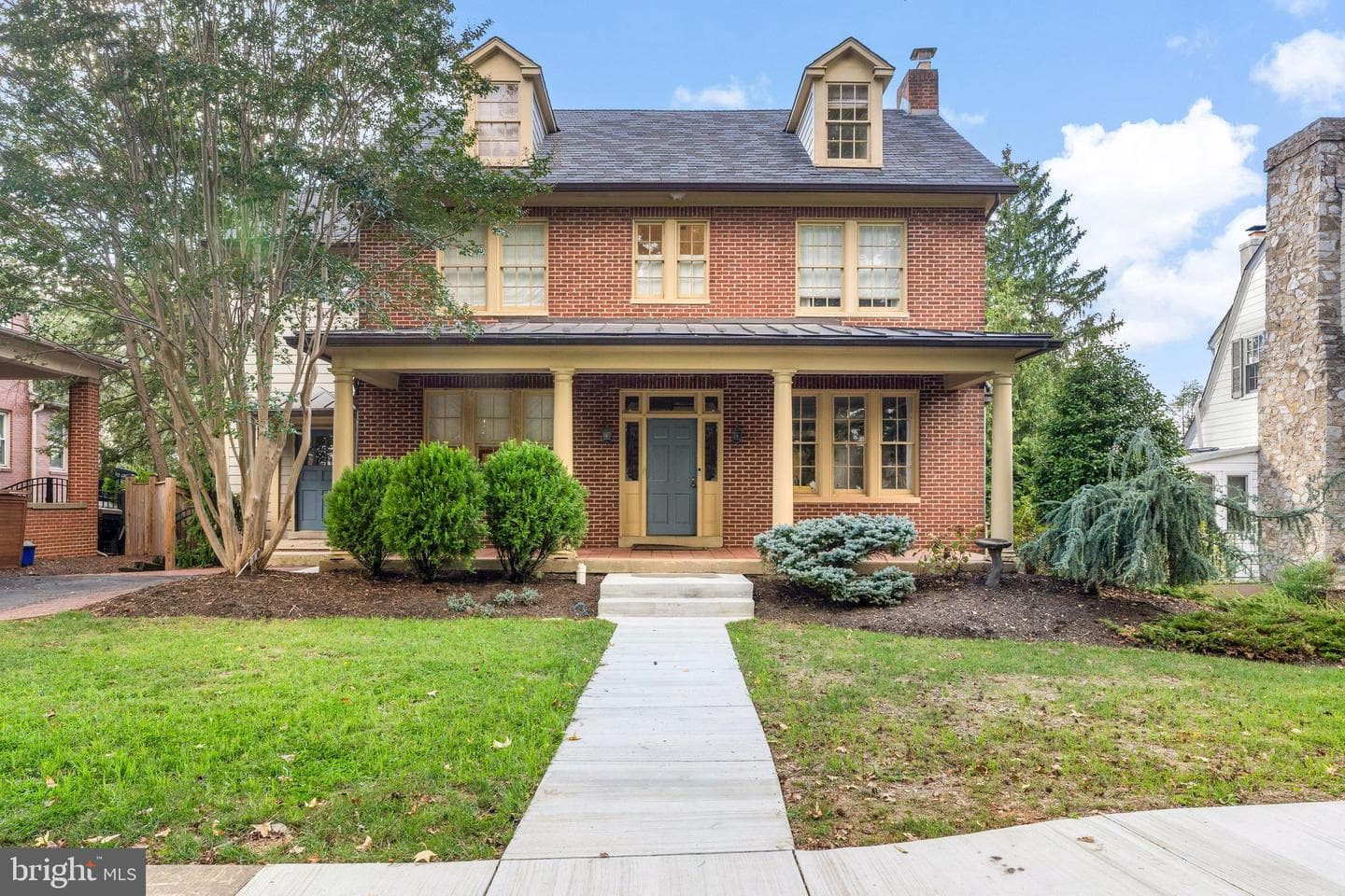 313 W College Terrace