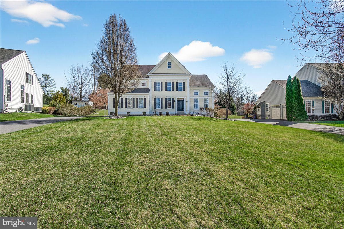 411 William Plummer Street photo 70