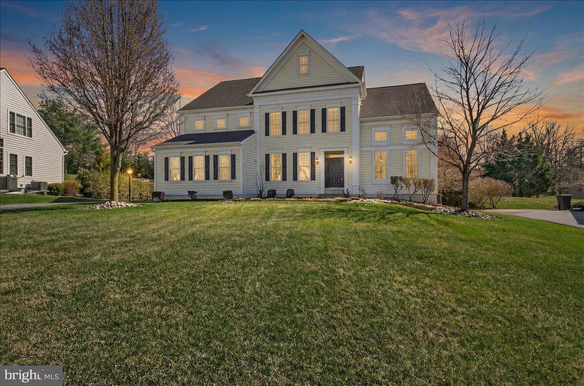 411 William Plummer Street photo 86