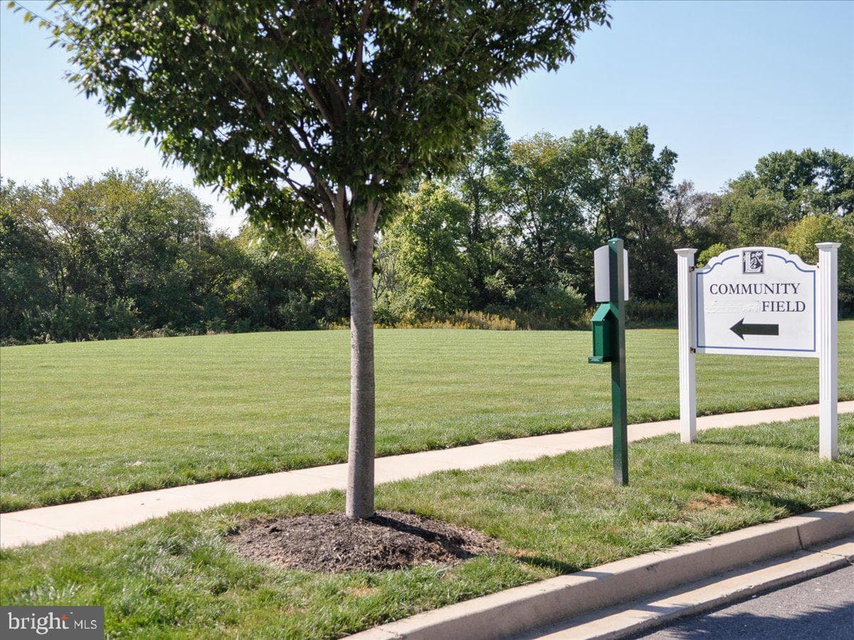 6490 Calverton Drive #201 photo 37