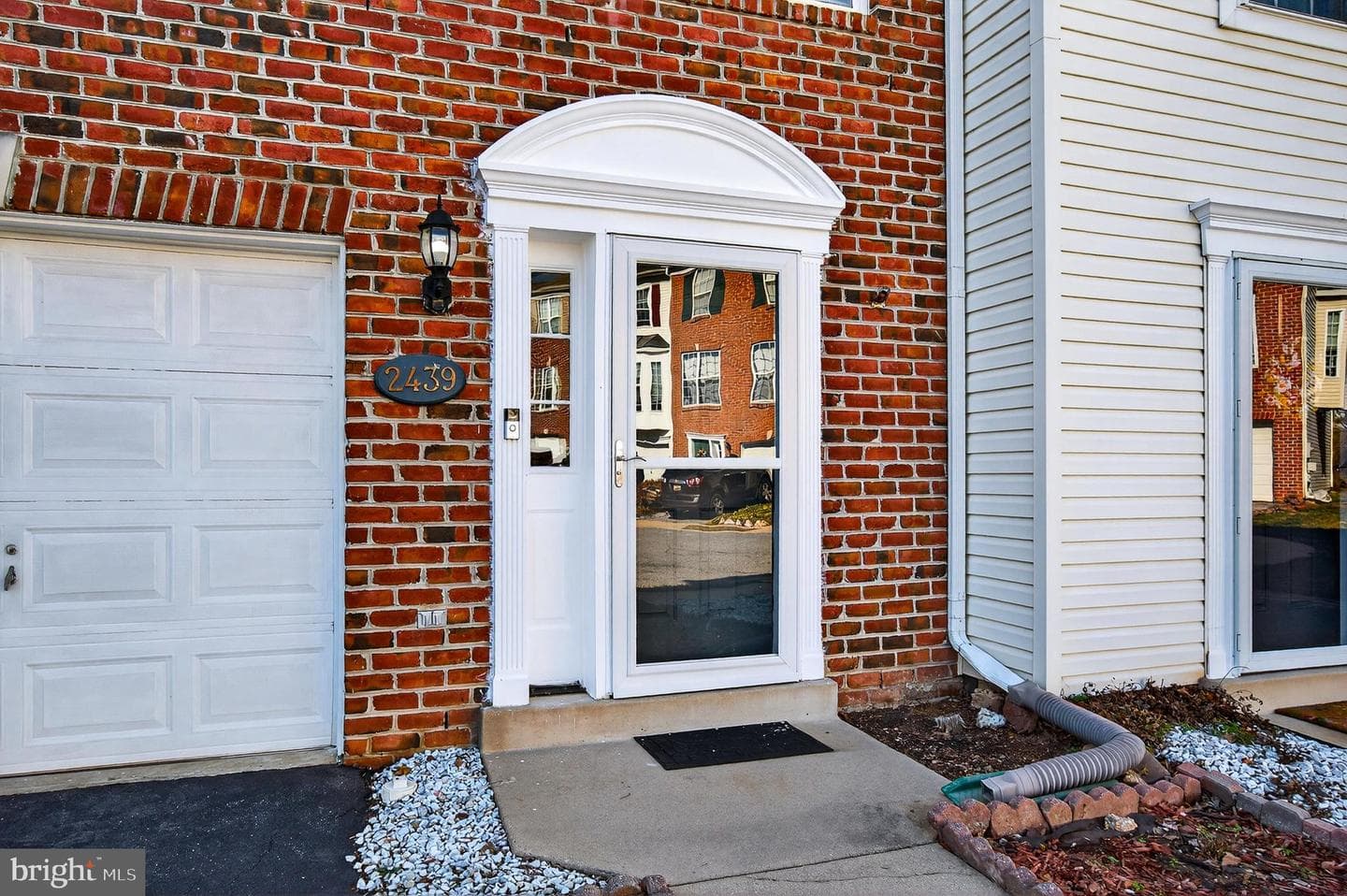 2439 Wynfield Court photo 4