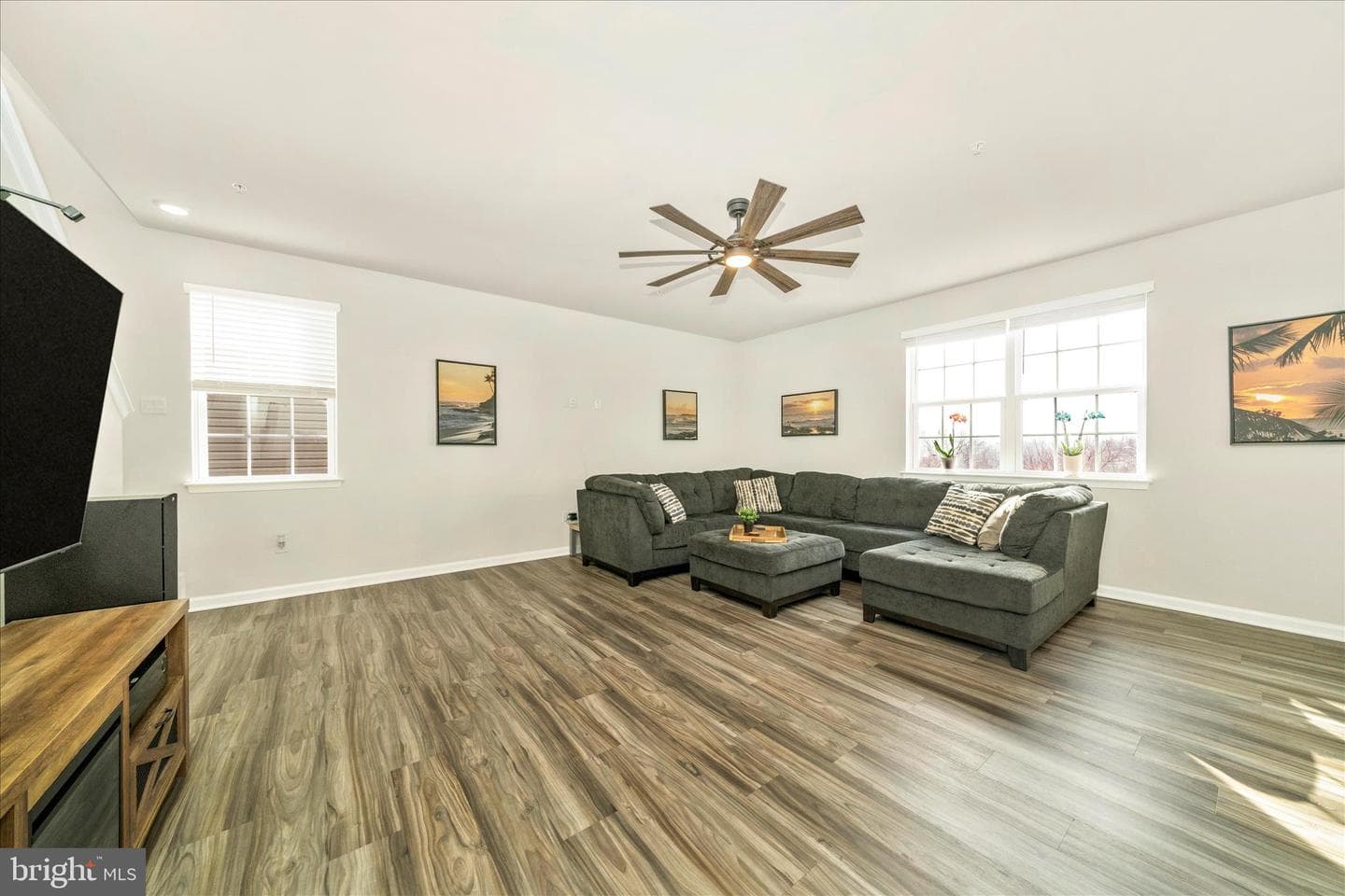 2086 Pomona Way photo 11