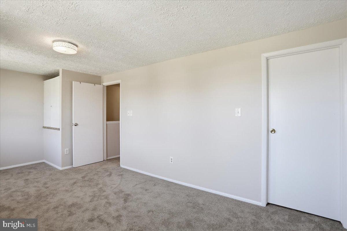 6734 Fallow Hill Court photo 22