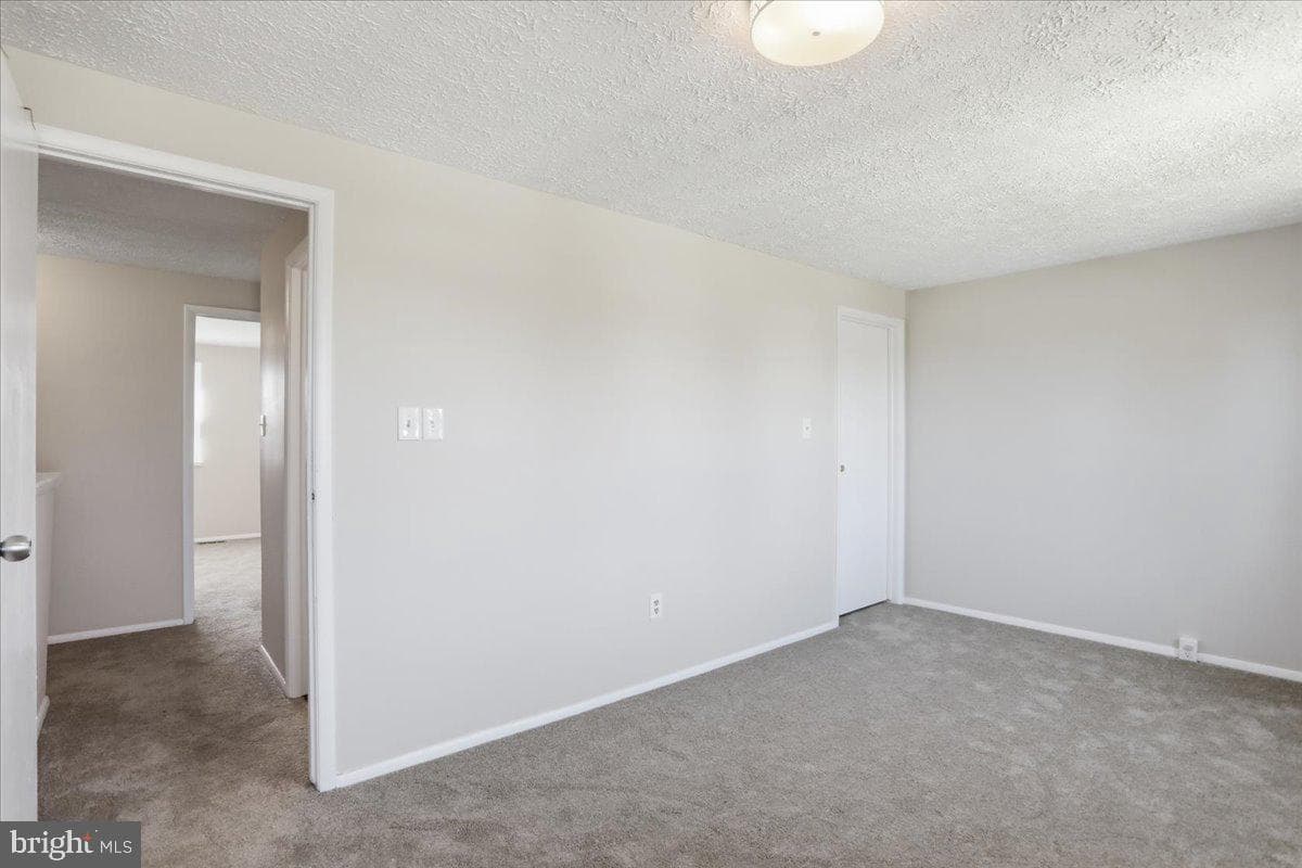 6734 Fallow Hill Court photo 23