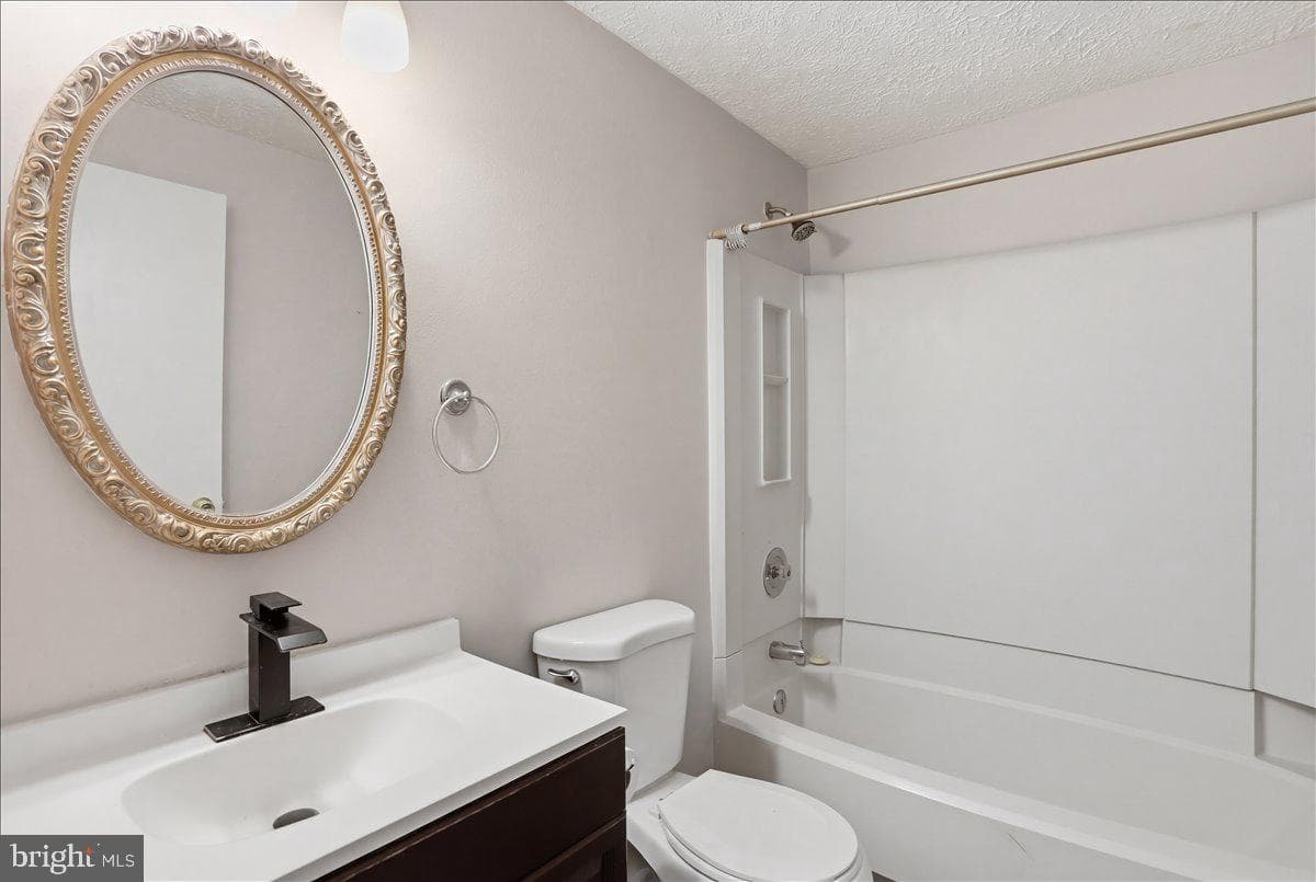 6734 Fallow Hill Court photo 25