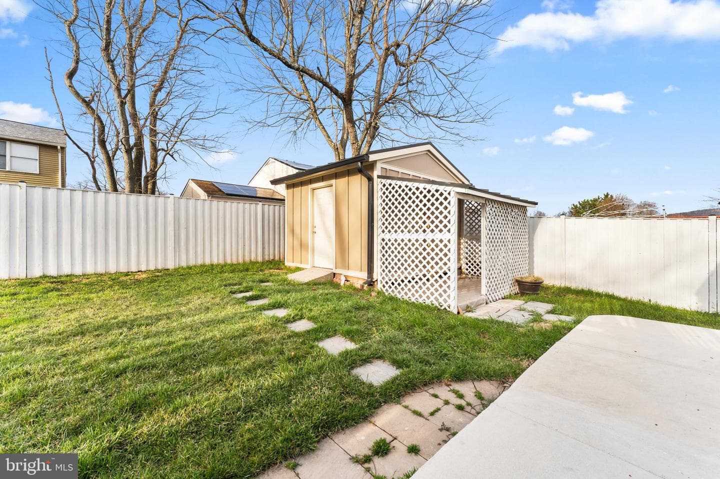 1394 Rollinghouse Drive photo 27