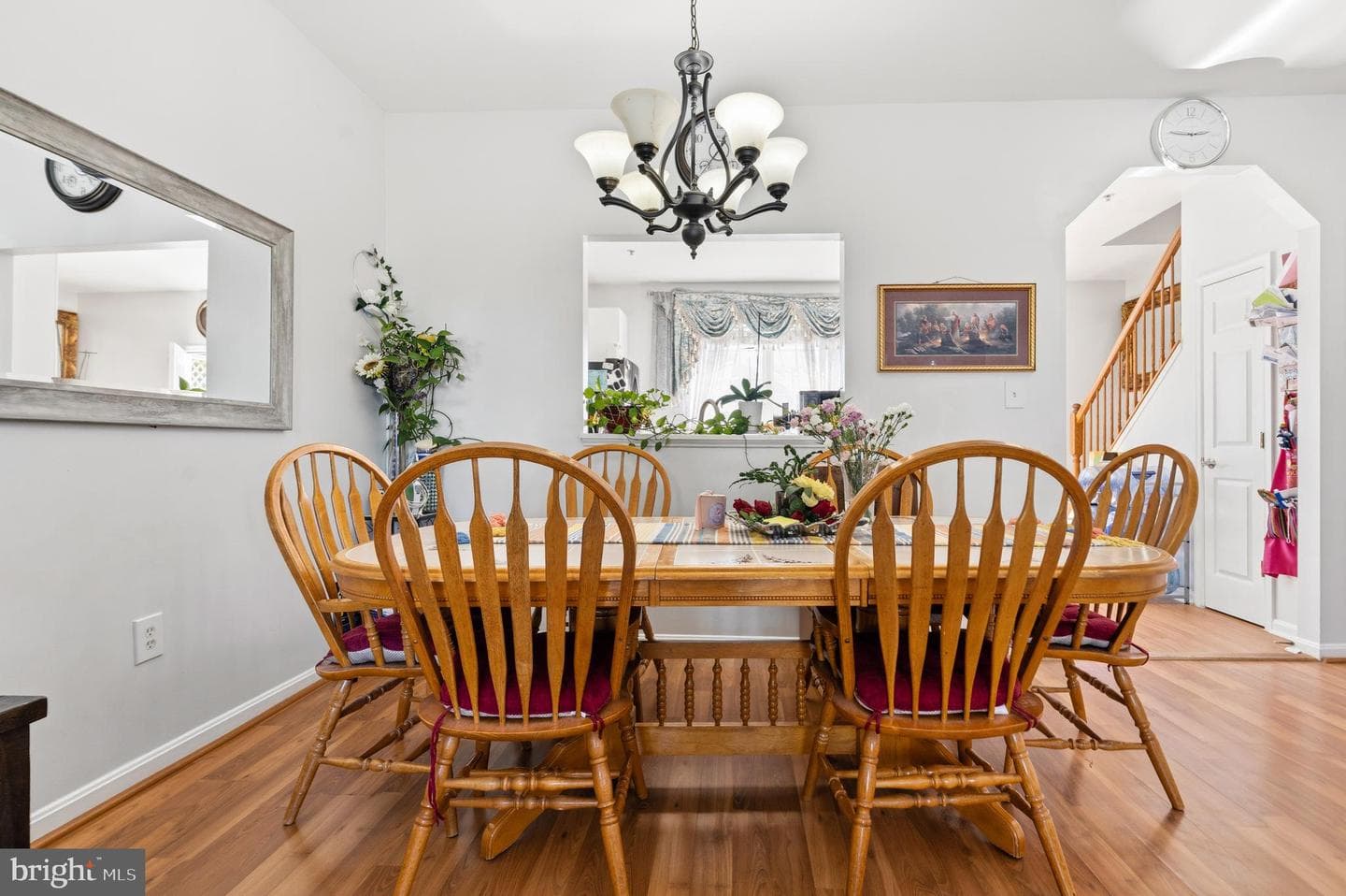137 Harpers Way photo 11