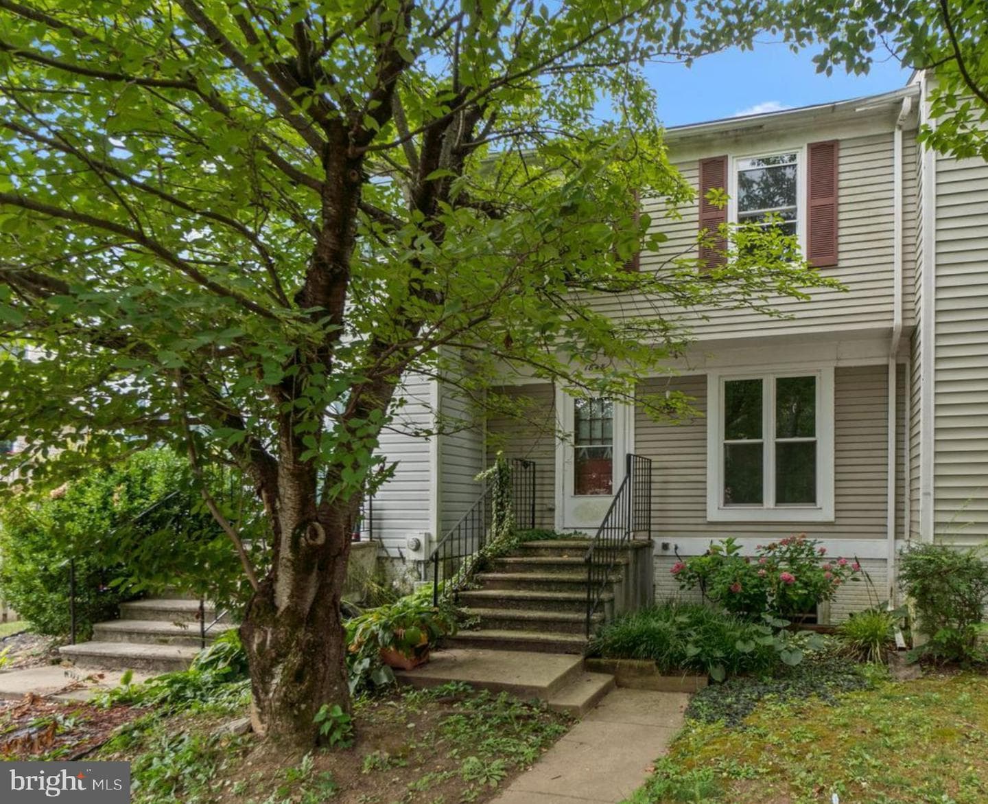 1848 Murdock Court photo 2