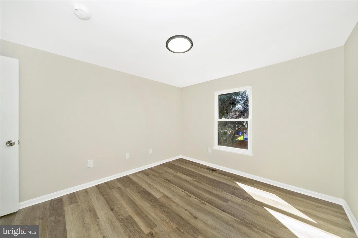 1848 Murdock Court photo 29