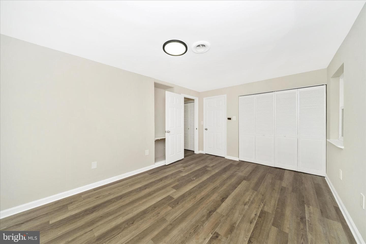 1848 Murdock Court photo 32